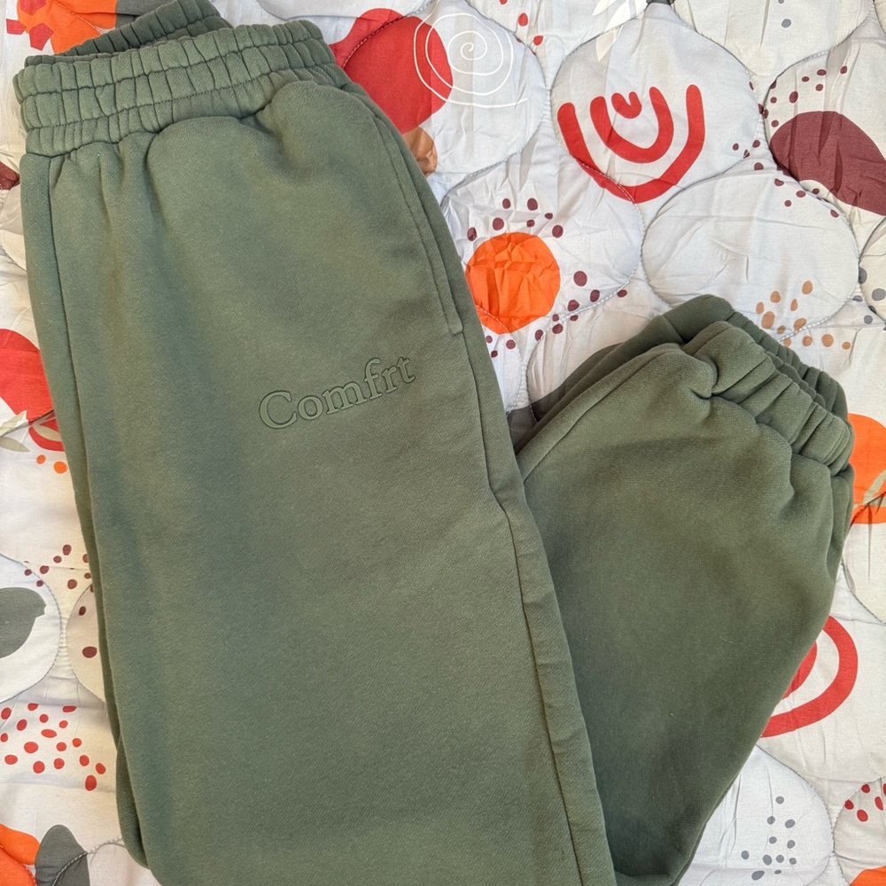 Comfrt Women's Joggers